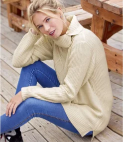 Women's Beige Button-Collar Sweater -Featured Women's Clothing Stores 5928df41f5151c5711cce86864b82476